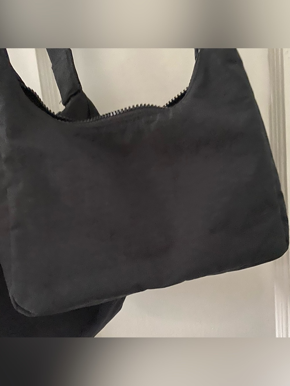 BAGGU BUNDLE: 1 Medium Nylon Crescent Bag + 2 Mini Nylon Shoulder Bags - Picture 7 of 8